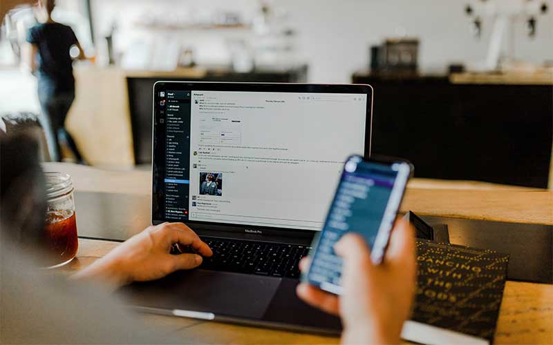 The Rise of AI-Powered Personal Assistants: How They Manage